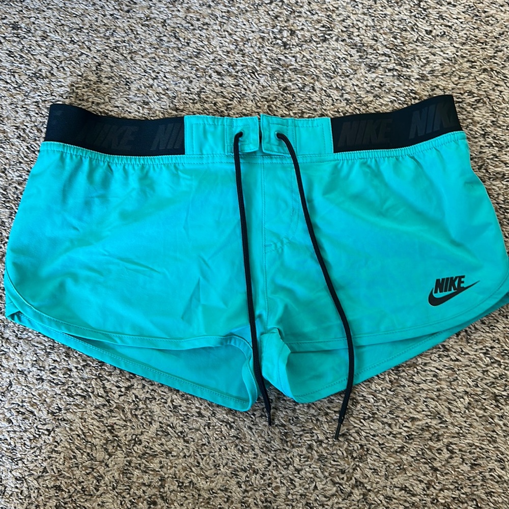Nike women’s shorts